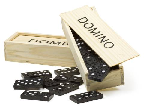 Domino-Spiel in Holzbox
