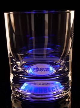 Glser mit Gravur Licht